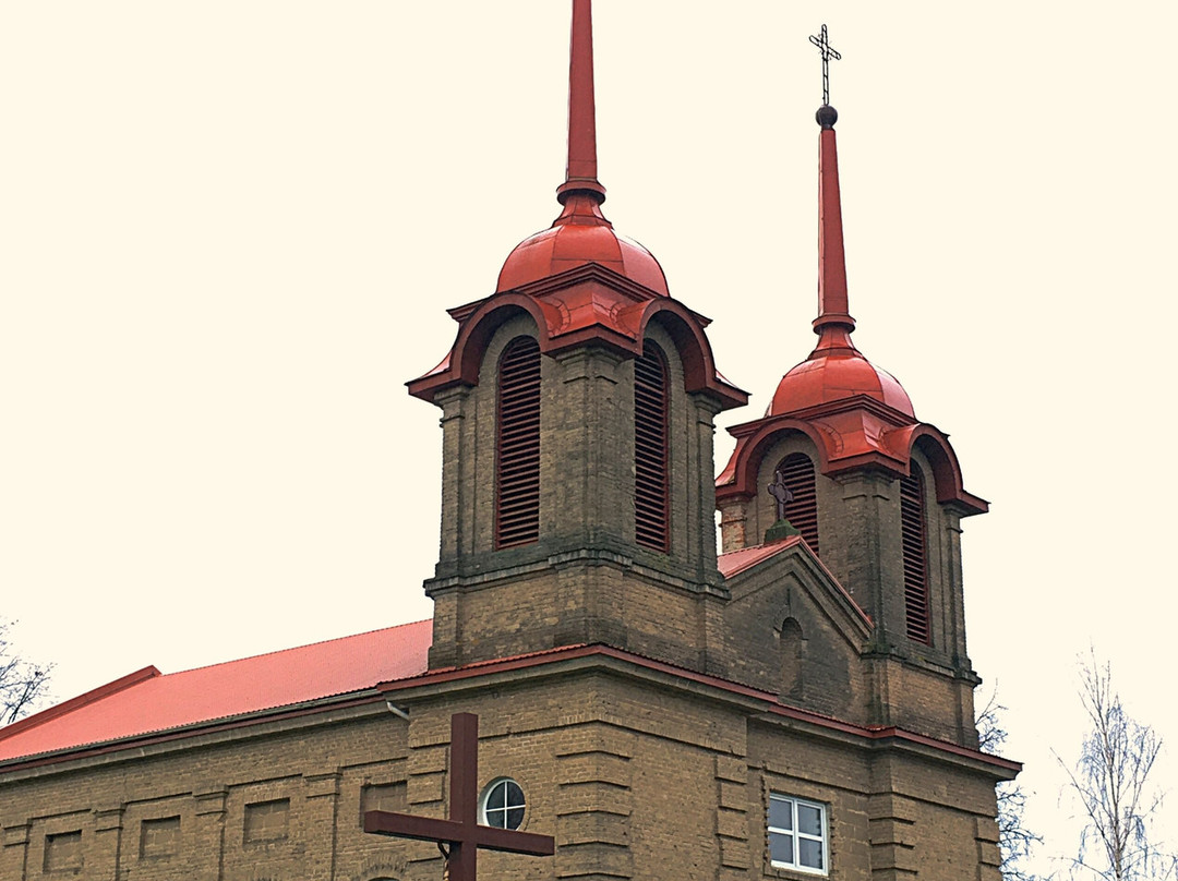 Istalsna Catholic Church景点图片