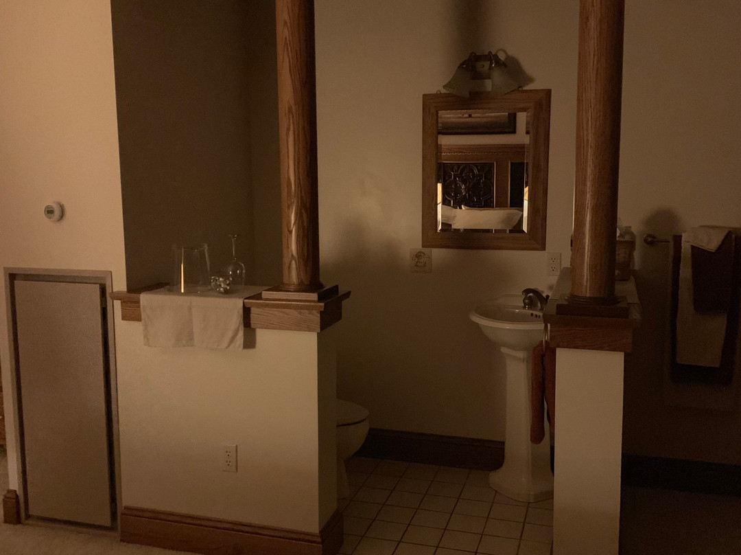 Olde Homestead Suites主图