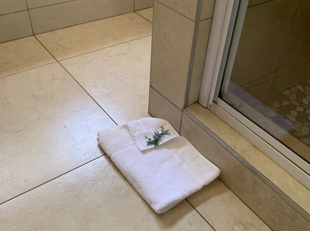 Sunninghill Guest Lodge主图