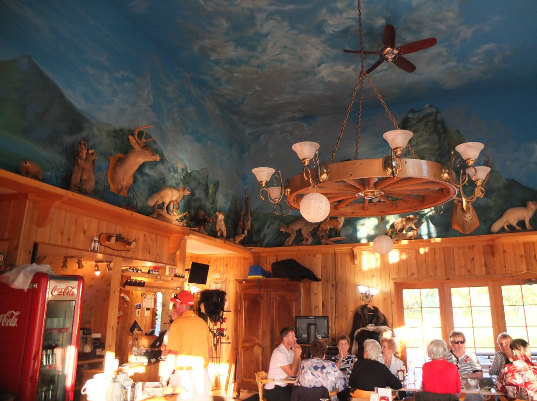 Au Poste De Traite主图