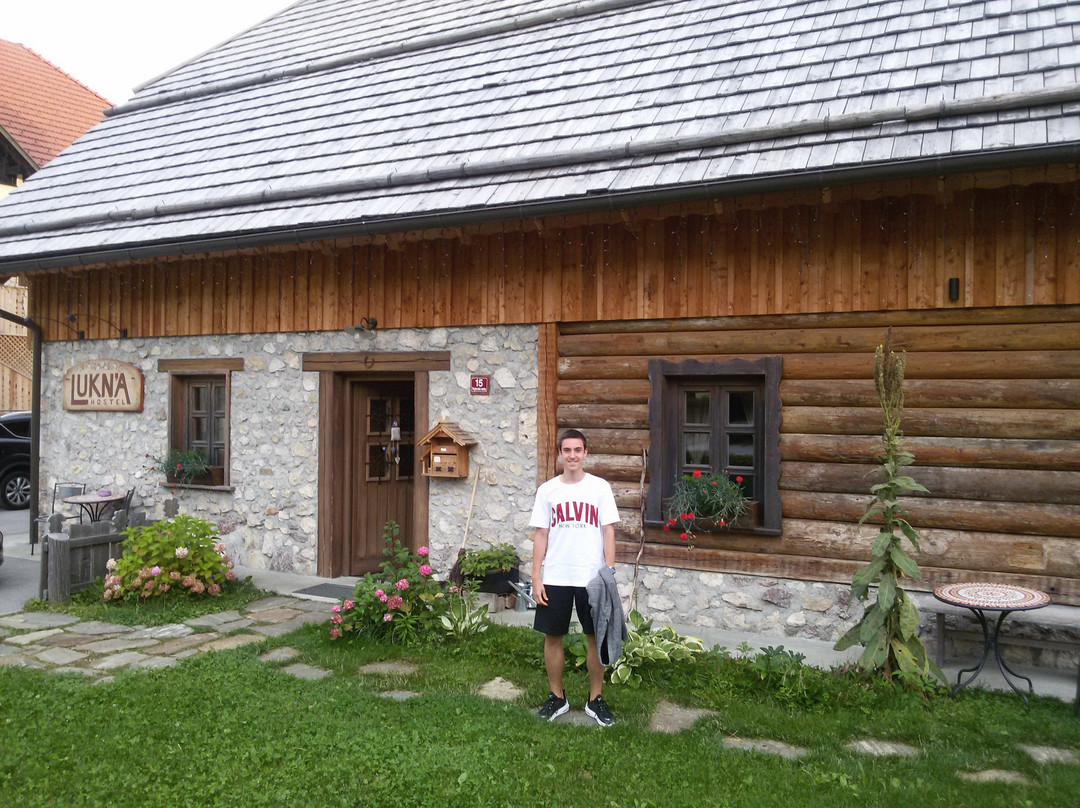 Hostel Lukna