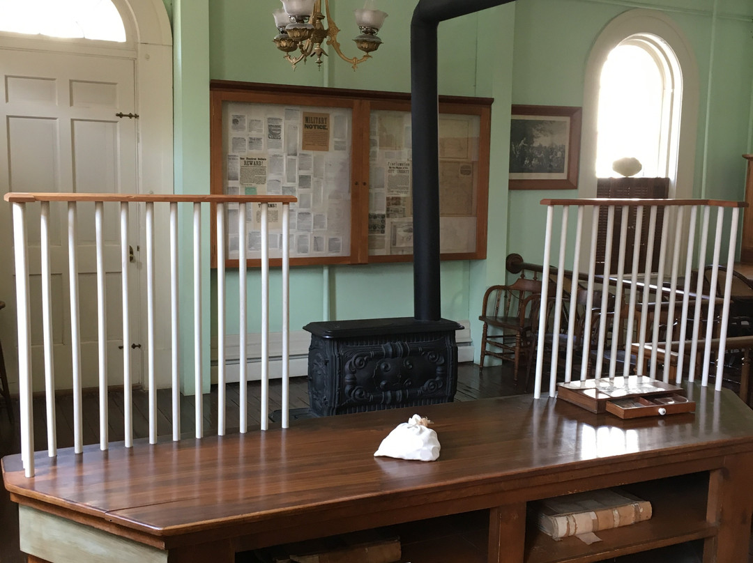 Jesse James Bank Museum景点图片