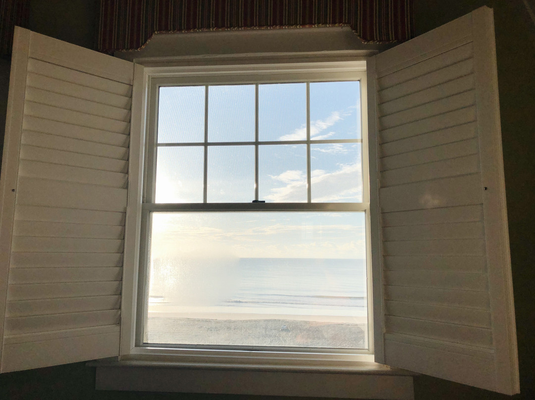 Elizabeth Pointe Lodge主图