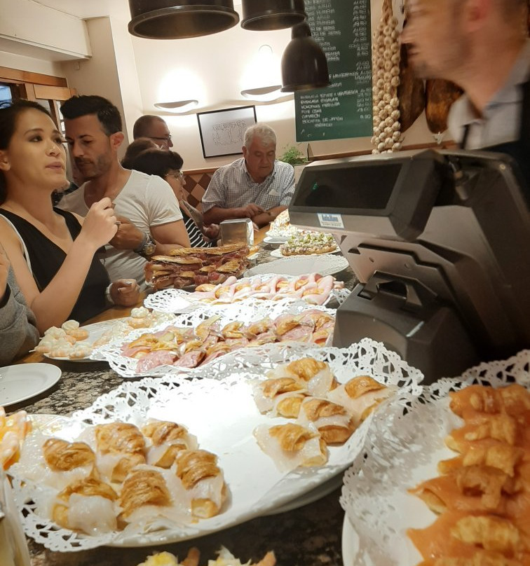 San Sebastian Pintxos Tours-圣塞瓦斯蒂安必去景点
