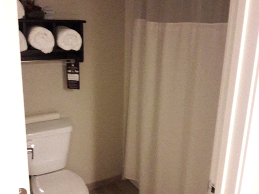 优胜美地南门套房酒店主图