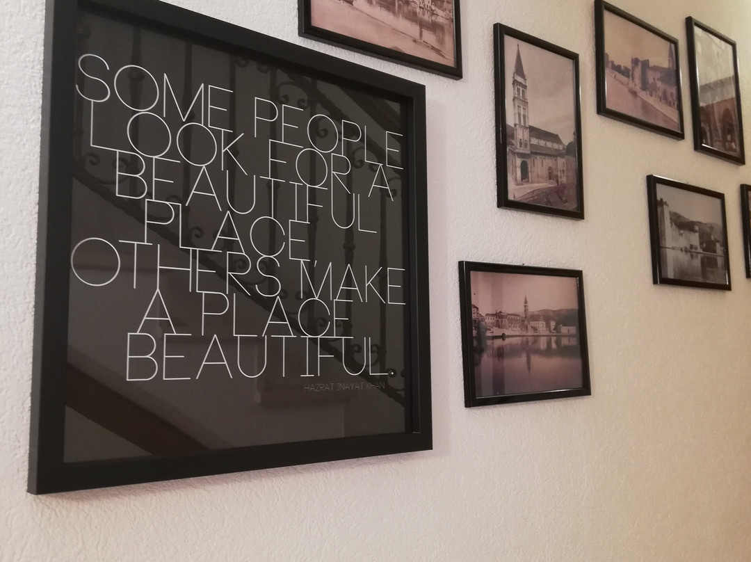 伊万卡别墅酒店主图