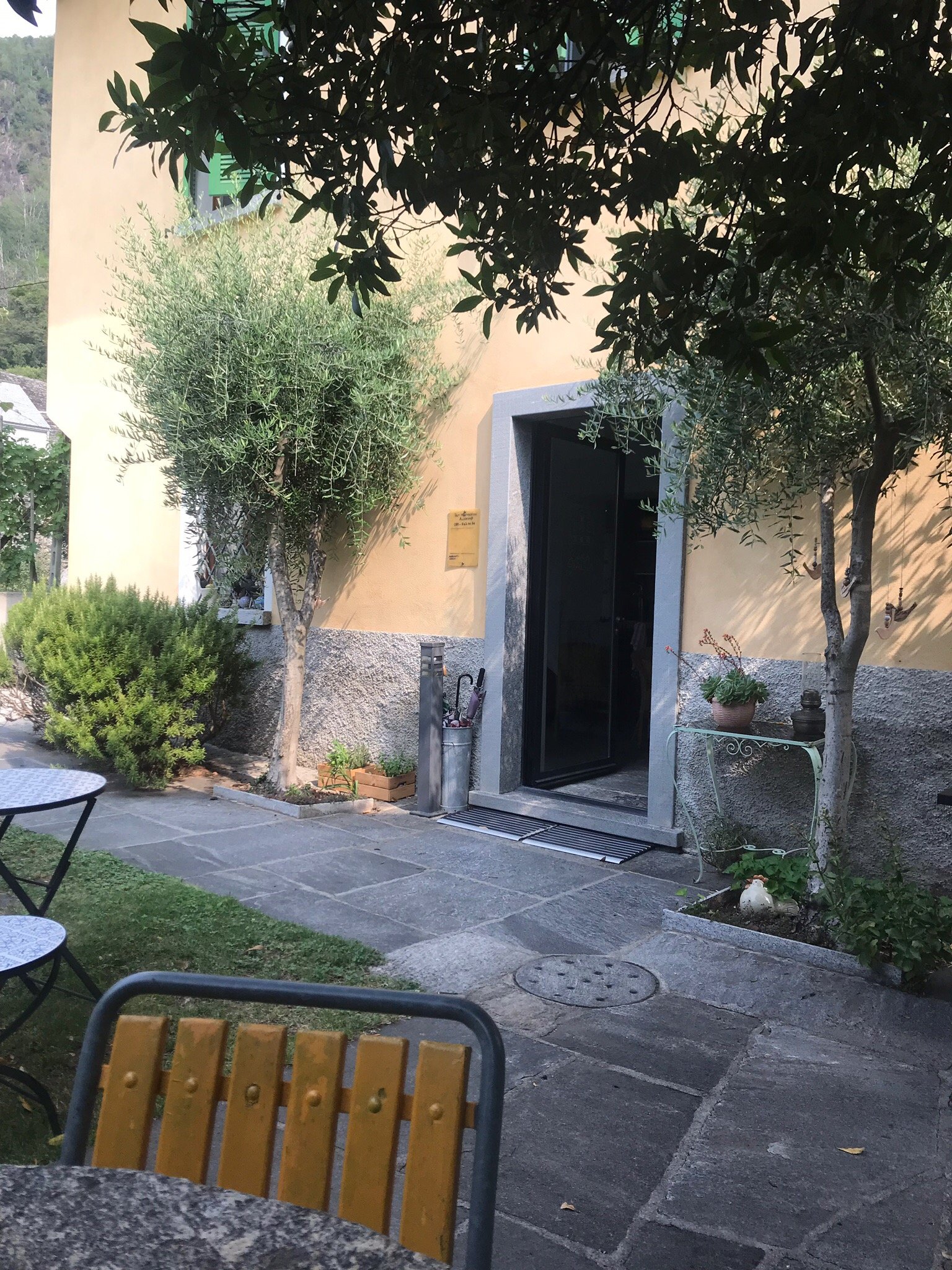 Casa Gialla-官方