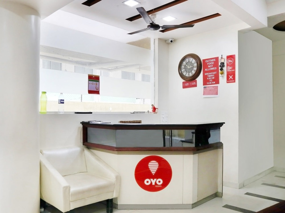 Capital O 10329 Hotel Truvic主图