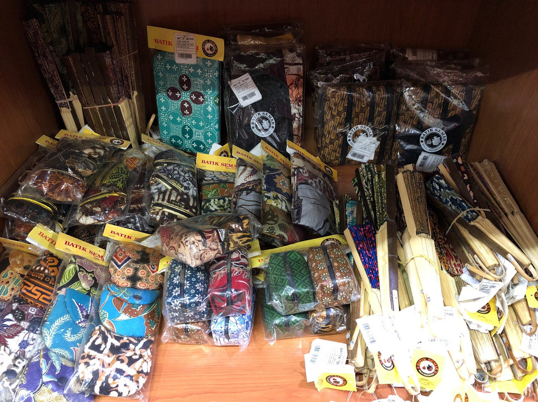 Toko Batik Semar景点图片