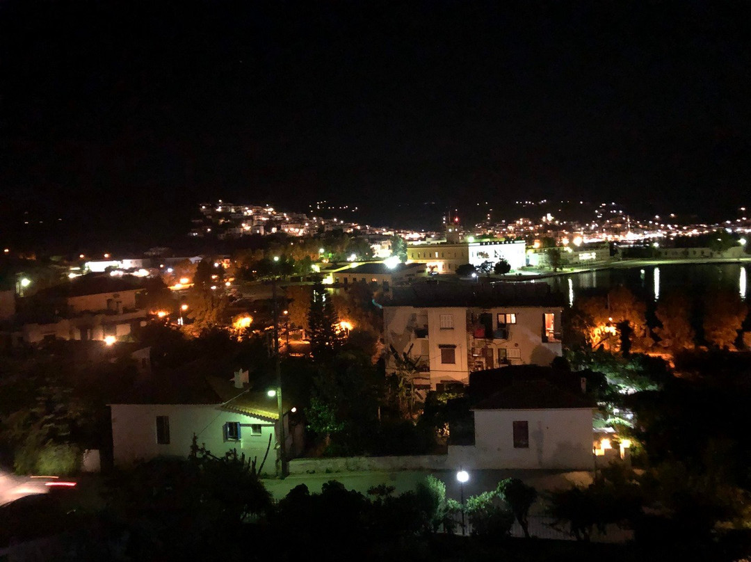 Saga Hotel Studios & Apartments主图