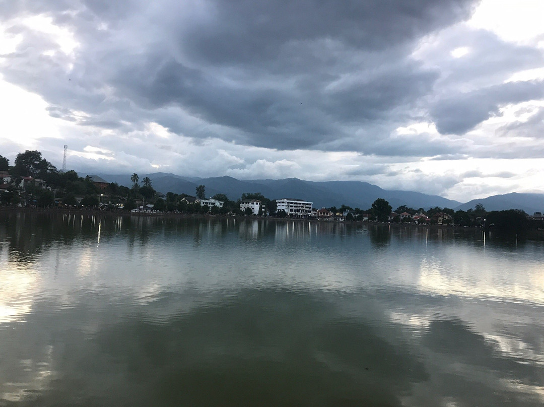 Nong tung Lake景点图片