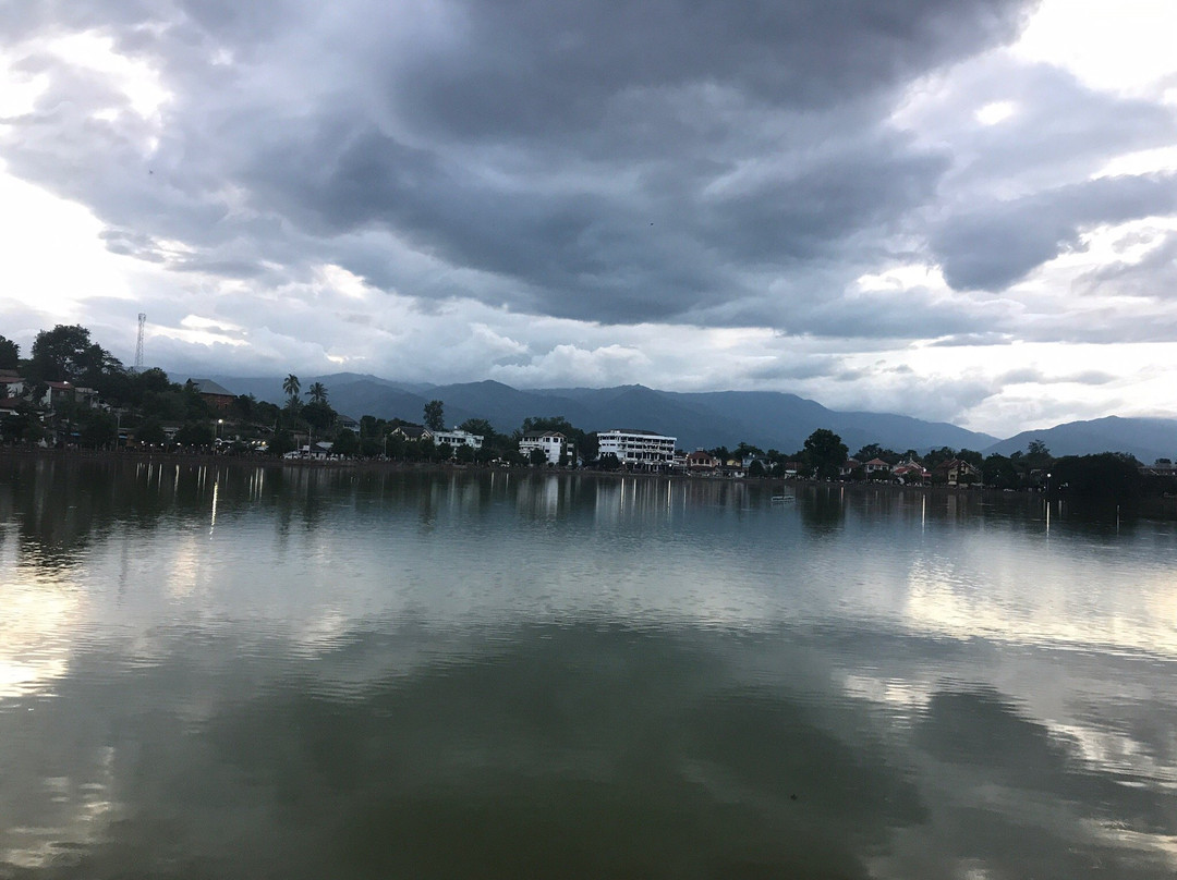 Nong tung Lake