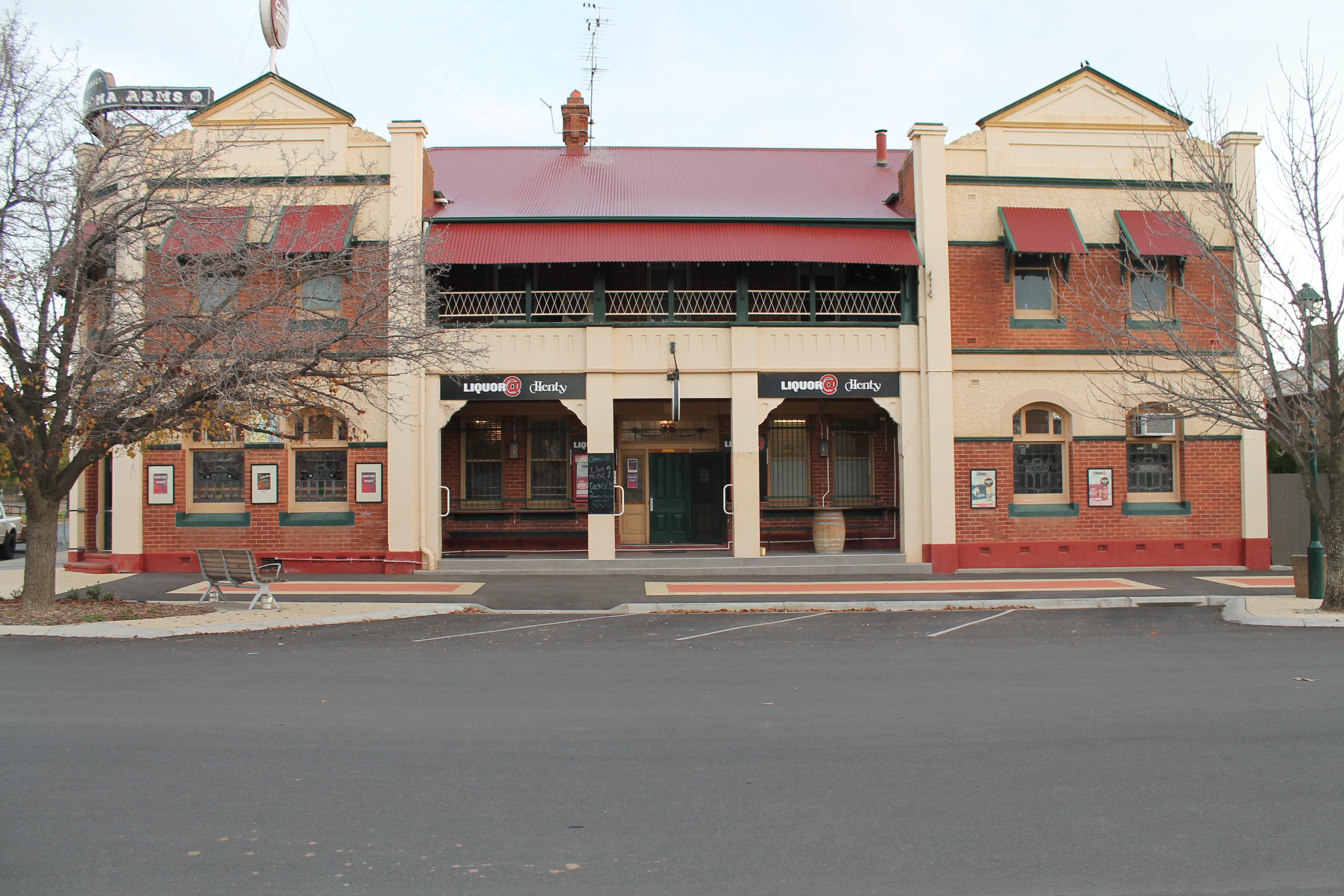 Doodle Cooma Arms Hotel-官方
