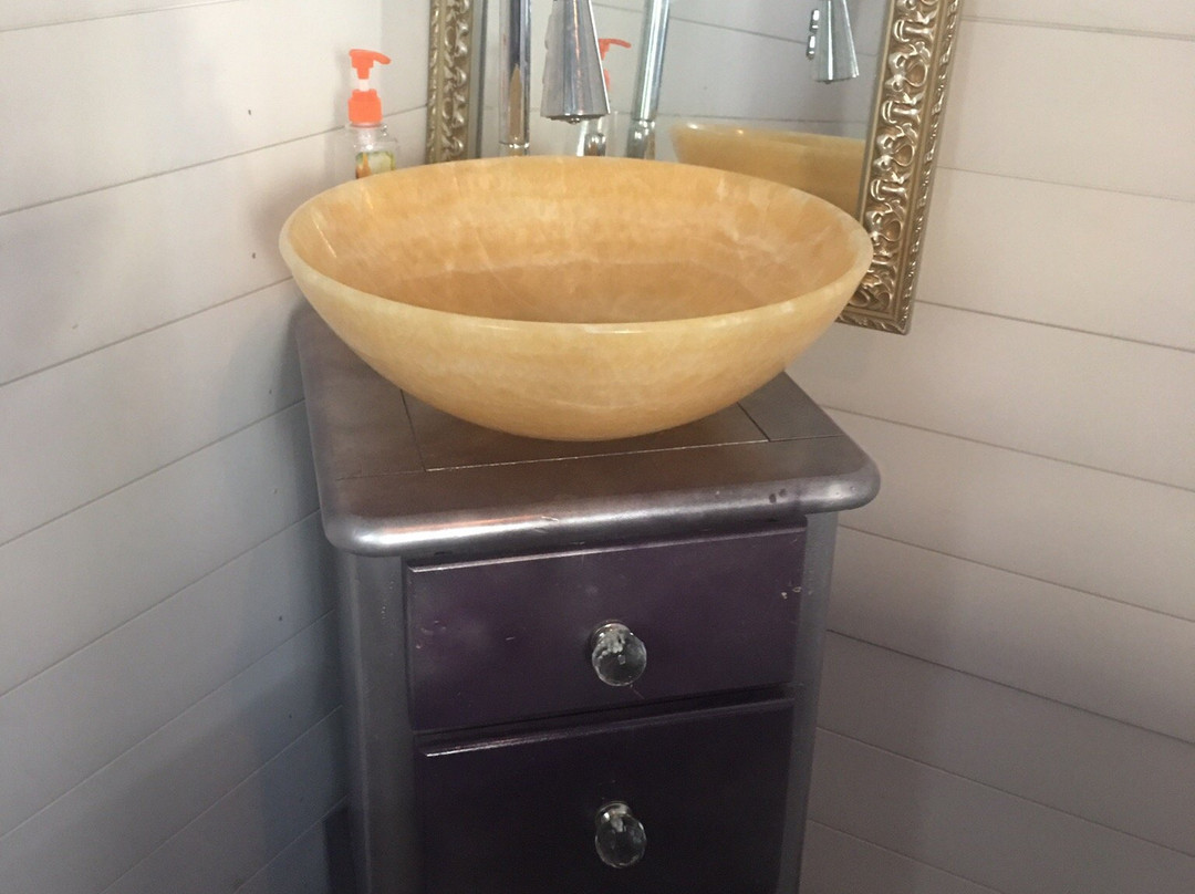 Sacred Mountain River Suites主图