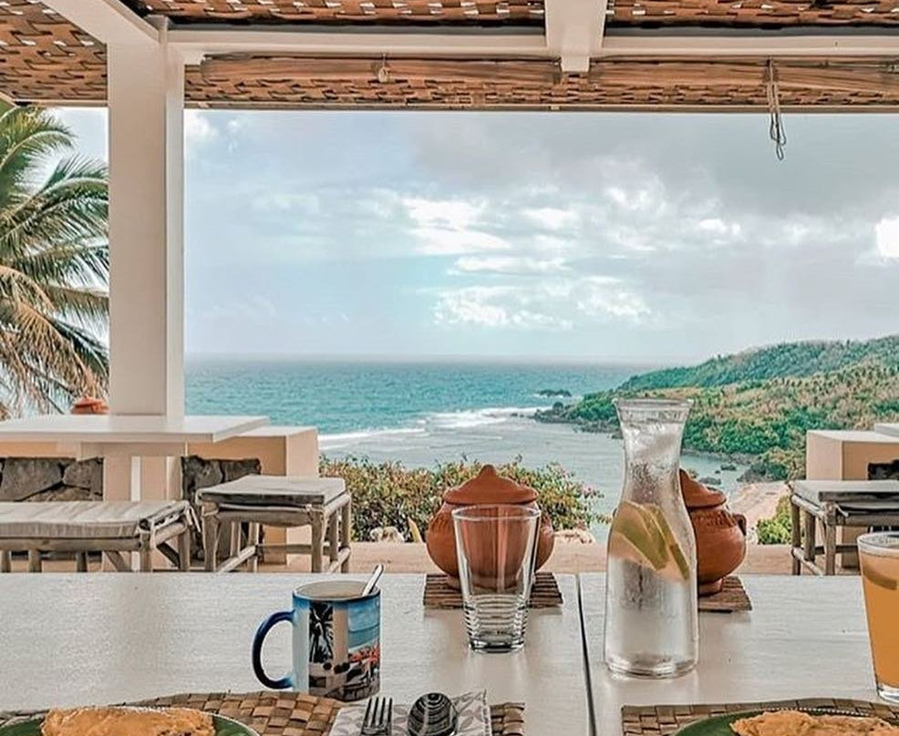 Alon Surf Stay主图