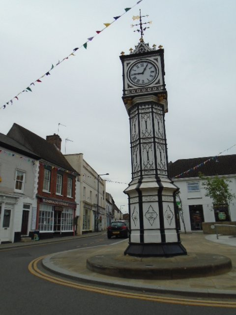Town Square Clock景点图片