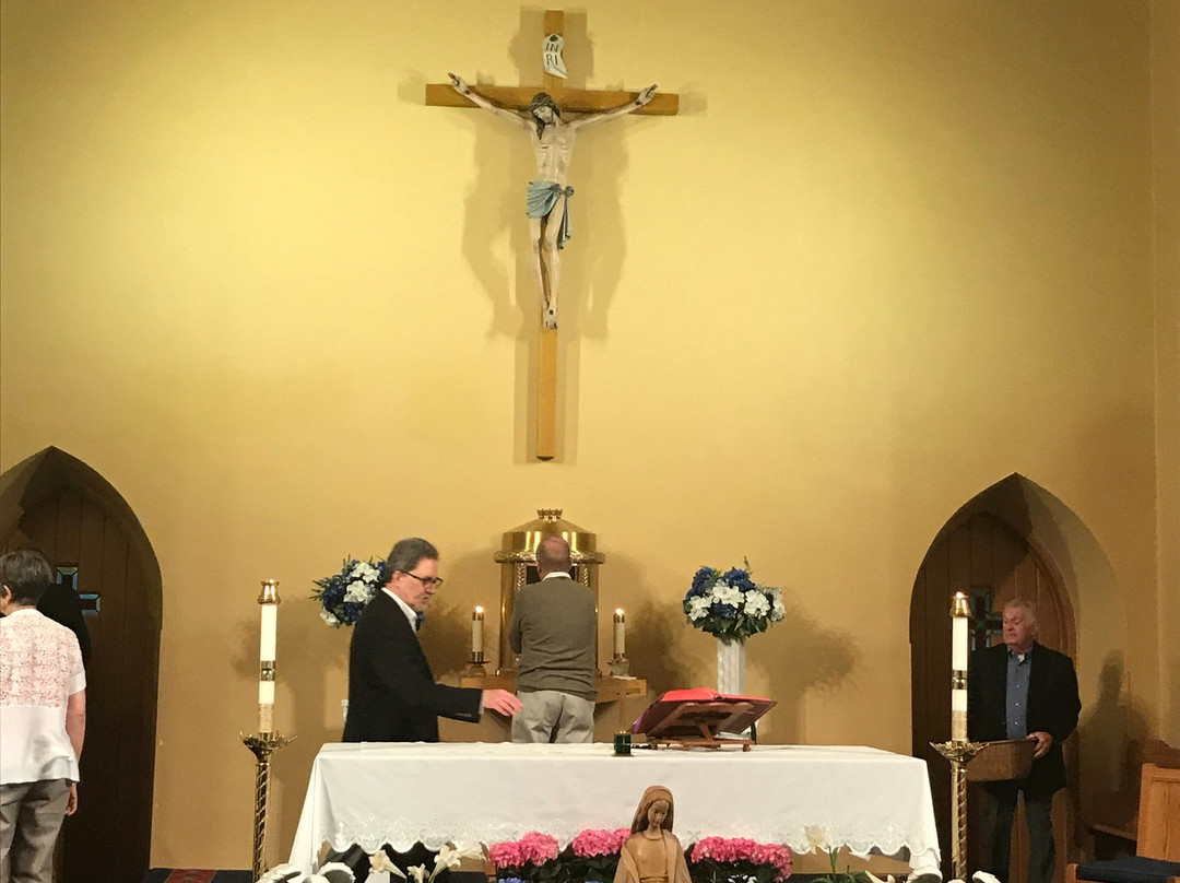 St. Edmond's Catholic Church-里霍博斯比奇必去景点