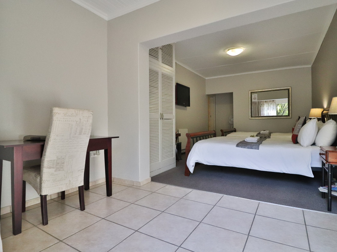 Fin And Feather Guesthouse主图