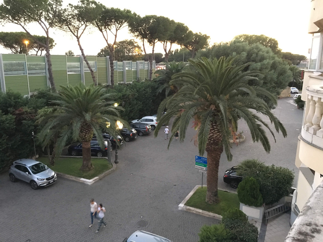 凡维特里大酒店主图