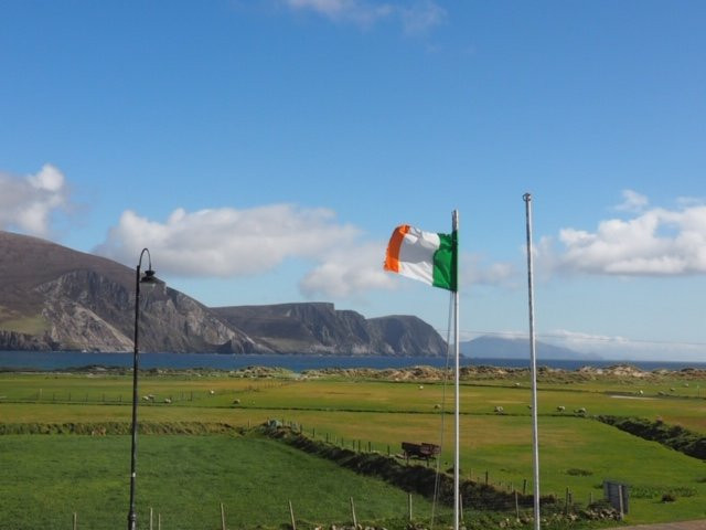 阿基尔岛悬崖酒店主图