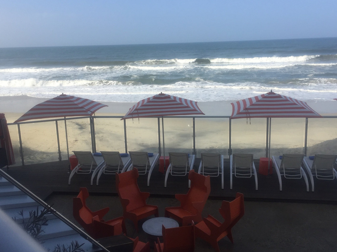 海滩露台旅馆主图