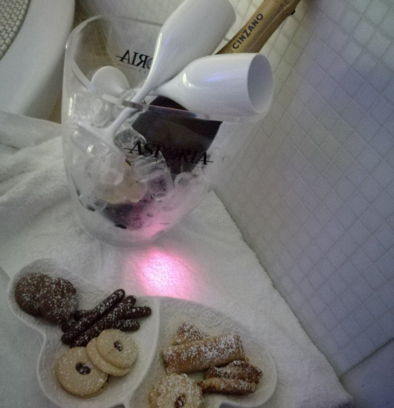 Zyra Garden Club主图