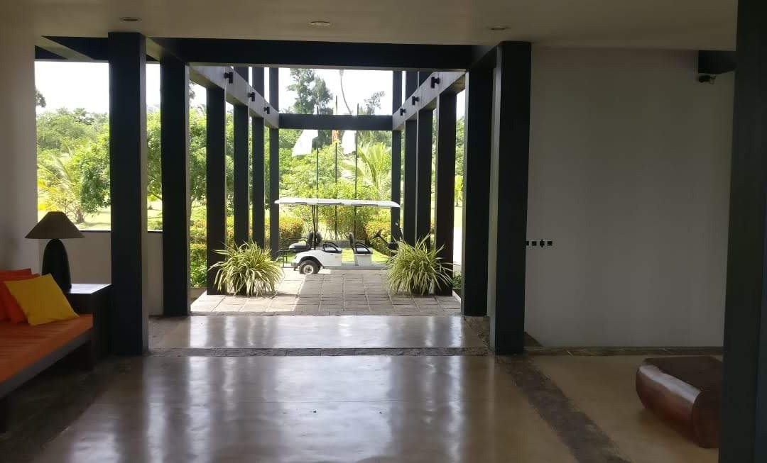 拉尔亚泻湖酒店主图