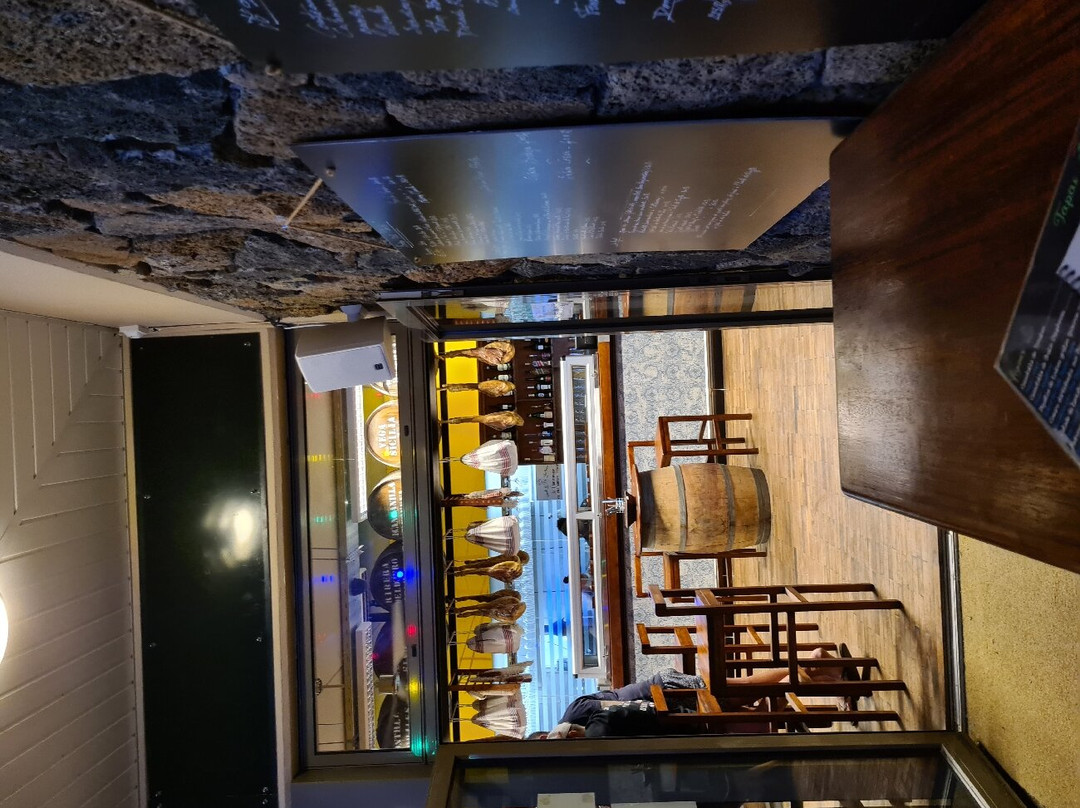 Bodega La Plancha