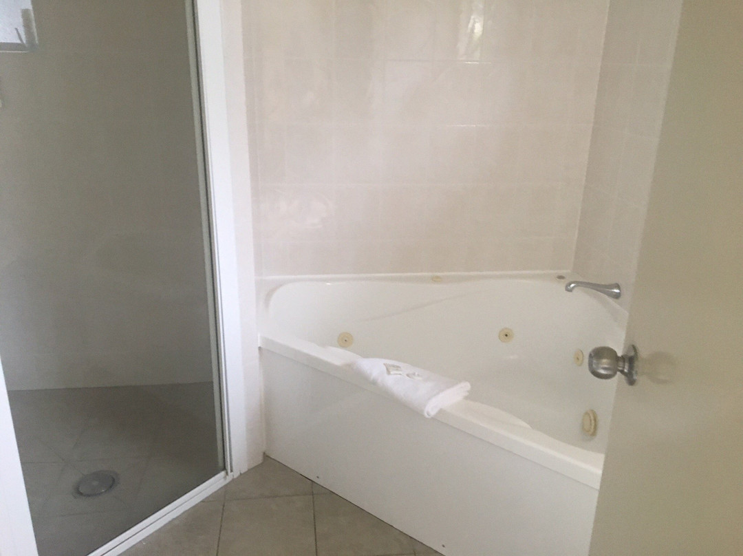 Peninsula Motel主图