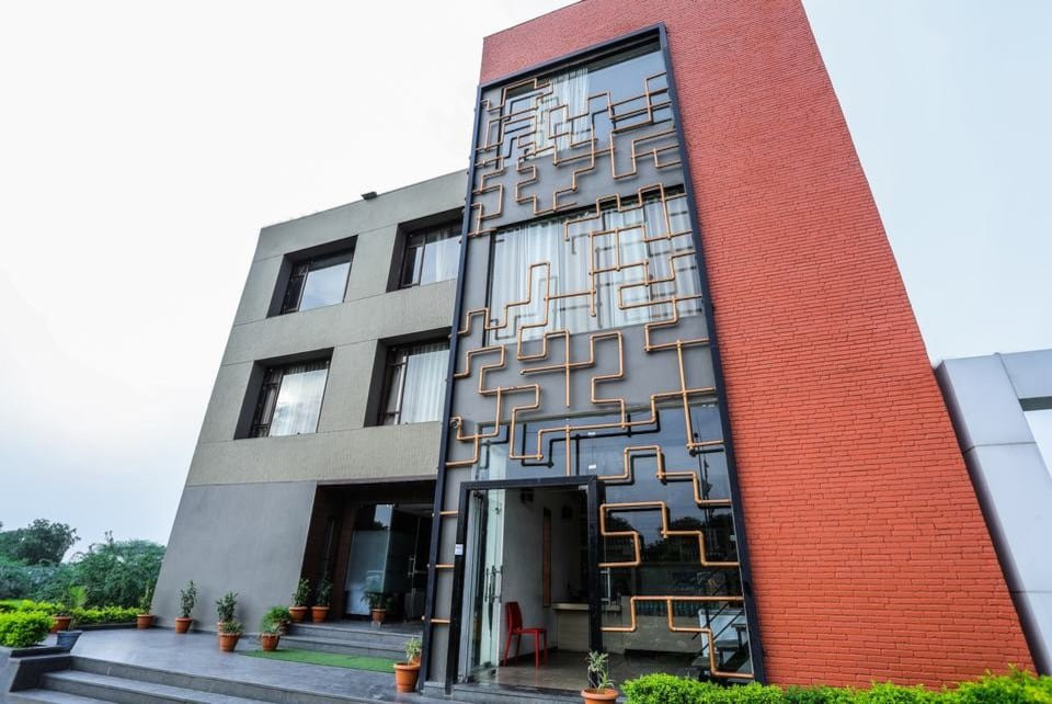 OYO 16543 Hotel Madhuban主图