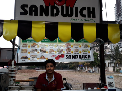 Tulapur餐馆和美食-Wow Sandwich