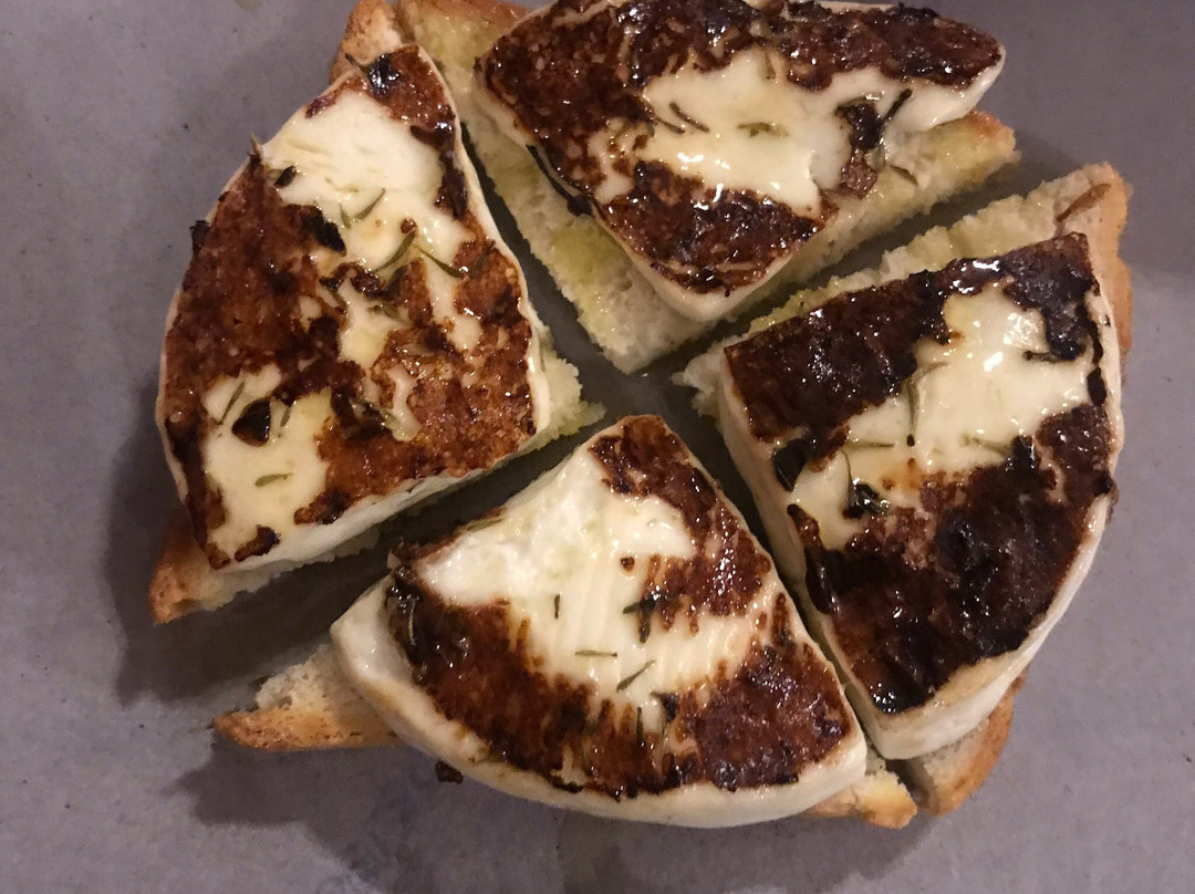 La Parada Bar de Tapas-Alcala de Guadaira必去景点