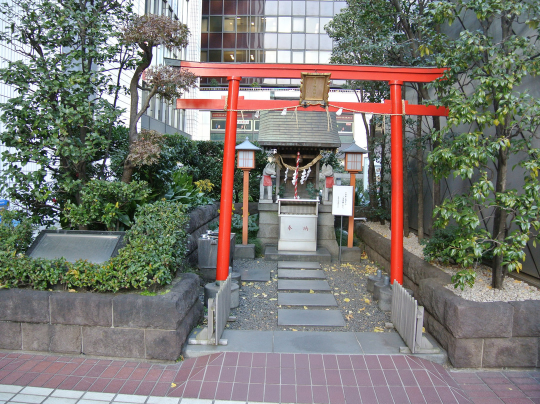 Yuraku Inari Shrine景点图片