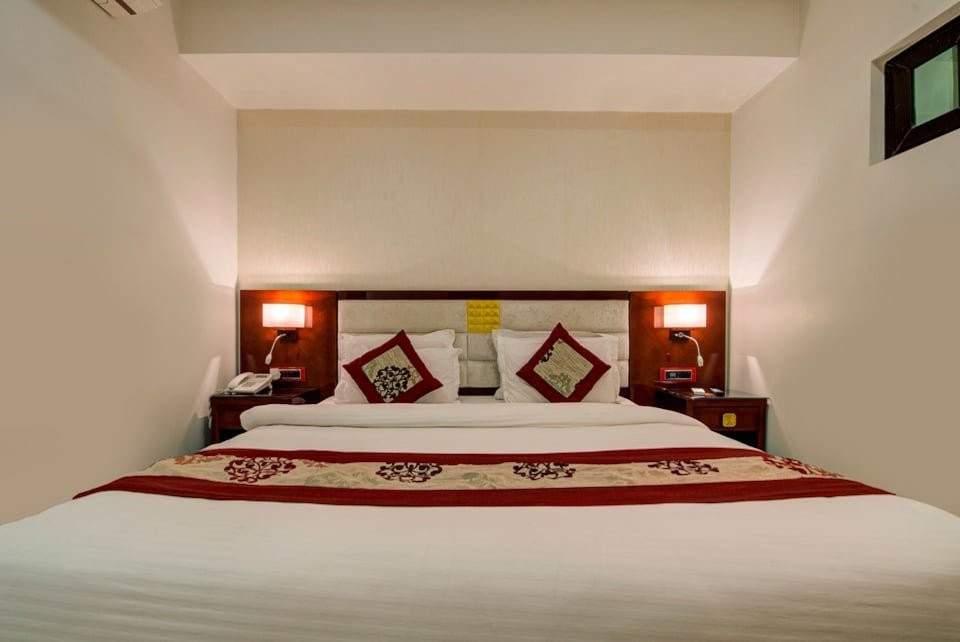 Republic Hotel主图