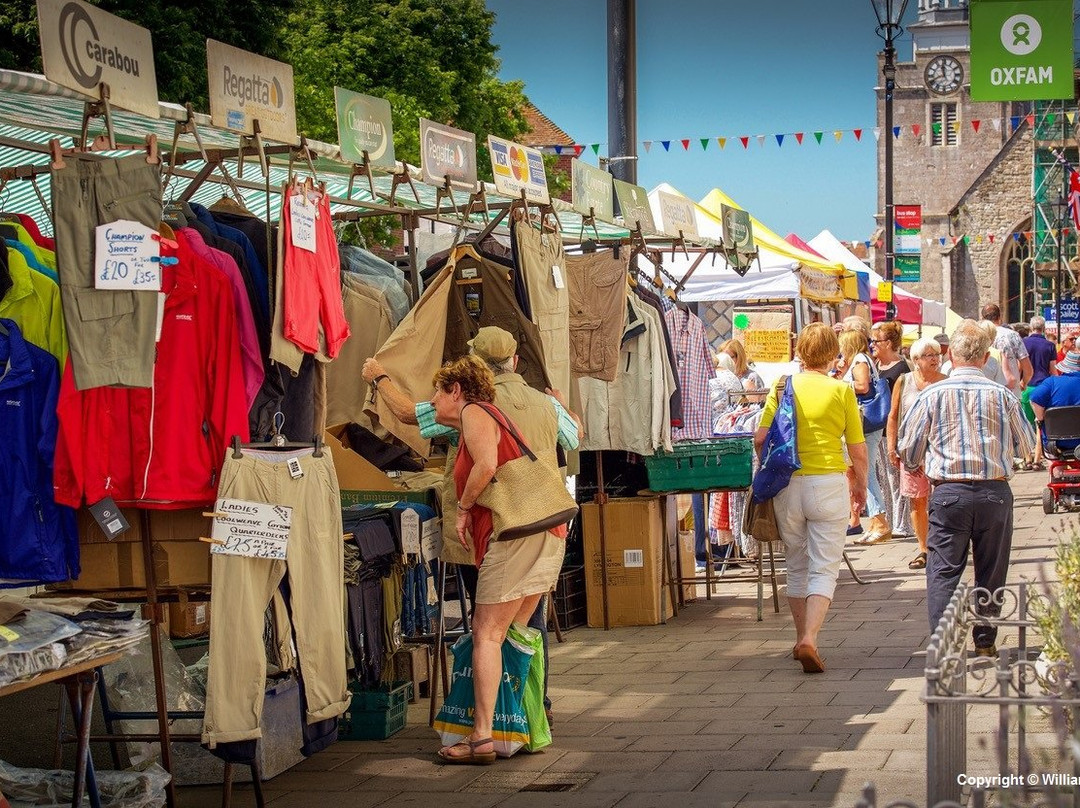 Lymington Charter Market景点图片