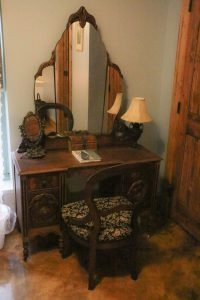 小黑熊旅馆主图