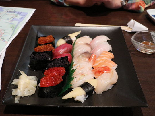 和ダイニングすしもと