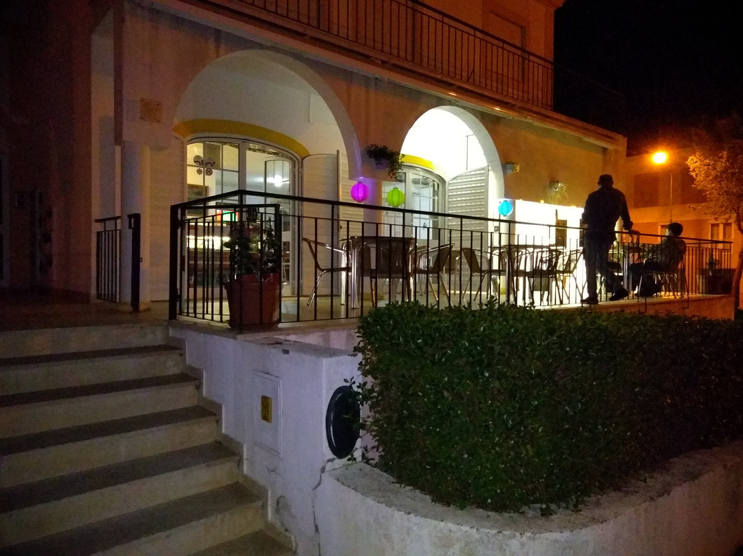 Nossa Senhora de Guadalupe餐馆和美食-Lebrinha, Petisqueira