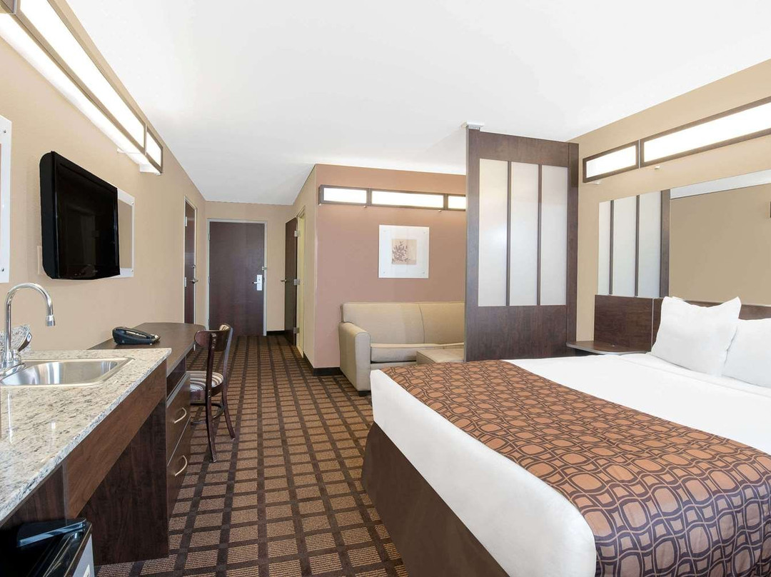 西德尼温德姆麦客达套房酒店主图