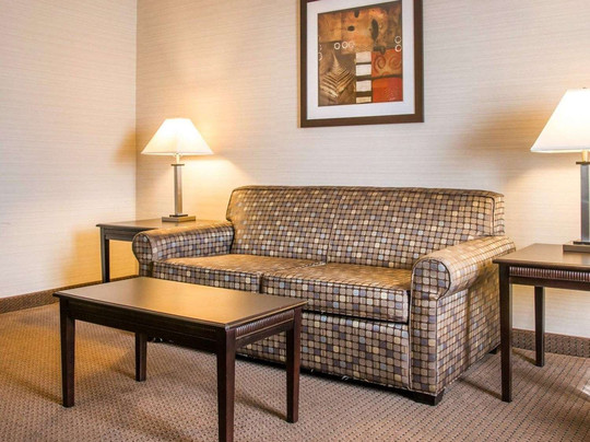 Quality Inn & Suites Next To The Casino主图