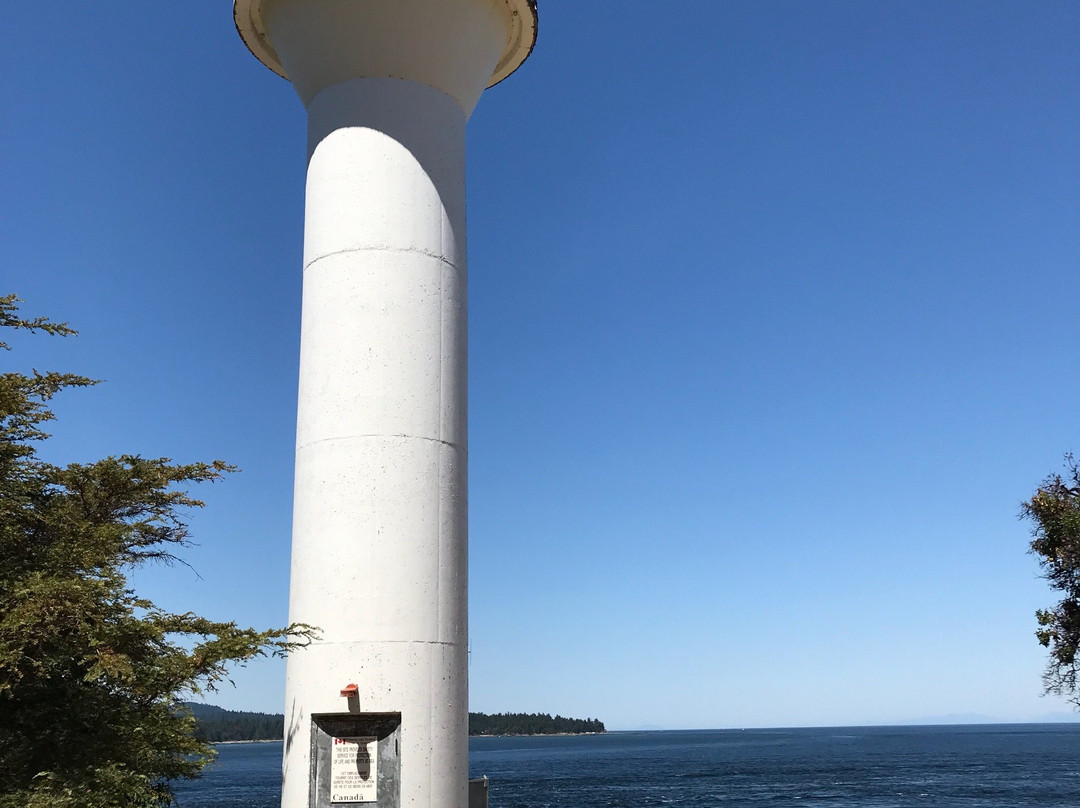Active Pass Lighthouse-Mayne Island必去景点