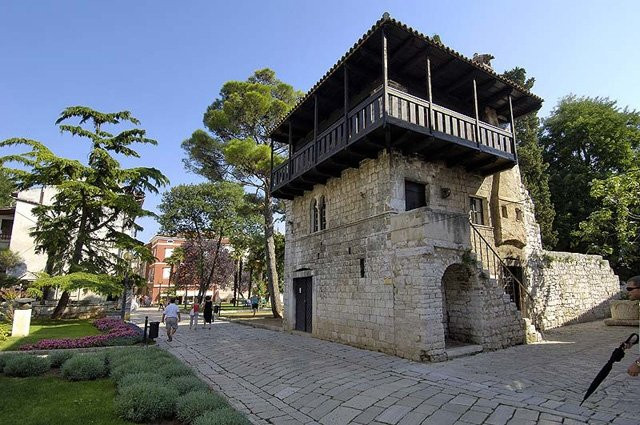 Romanesque House