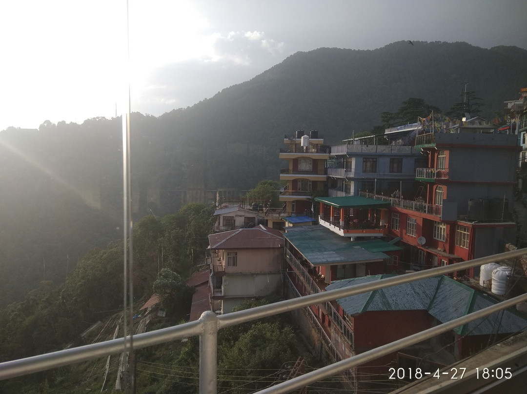 M Hotel & Restaurant主图