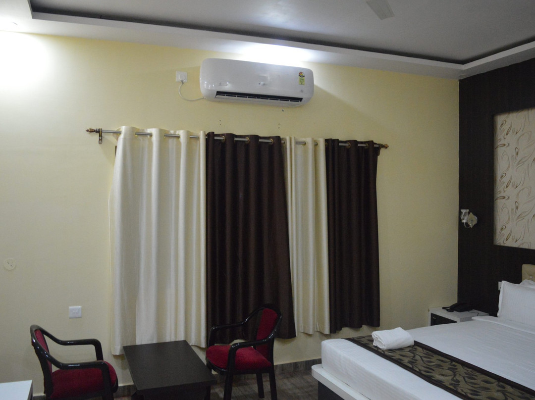 JK Rooms 125 Hotel Mariya International主图