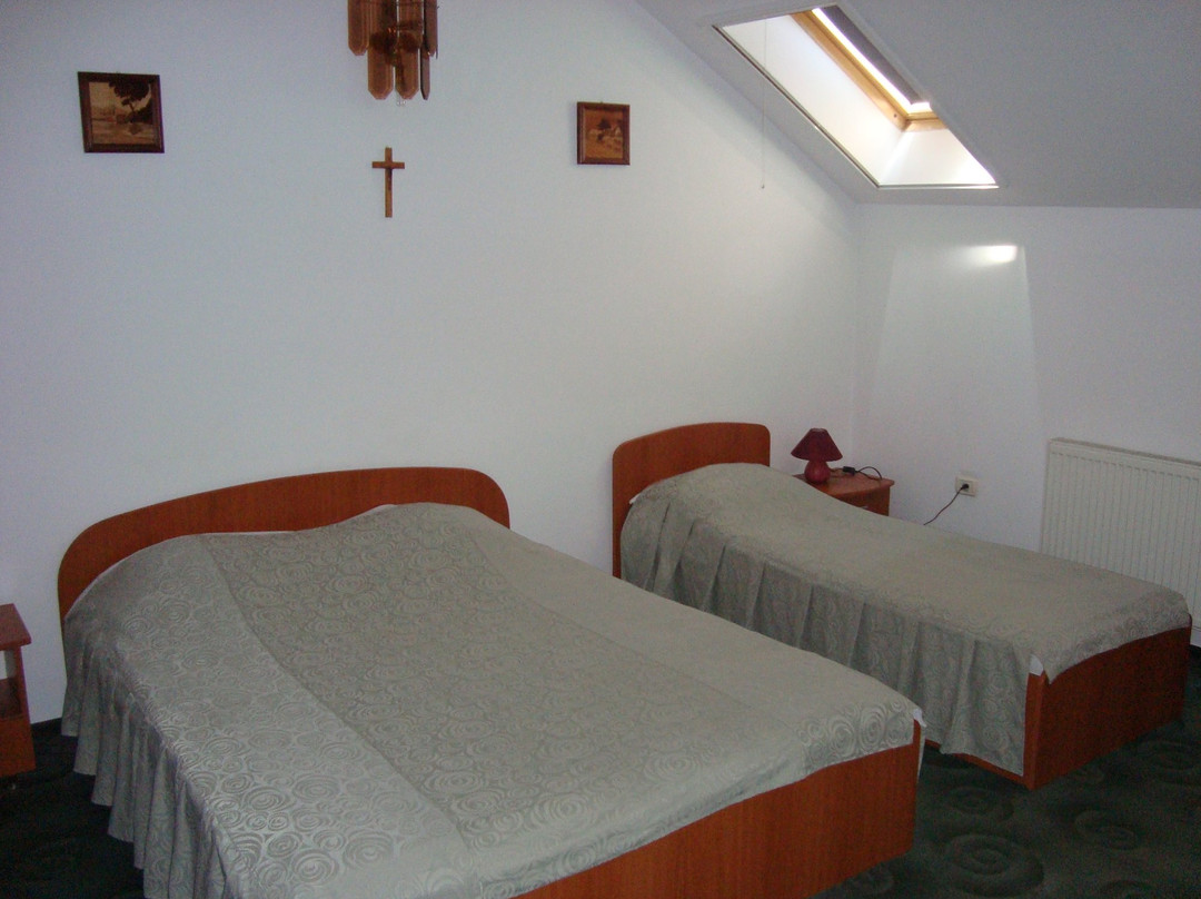 Lotus Hotel主图
