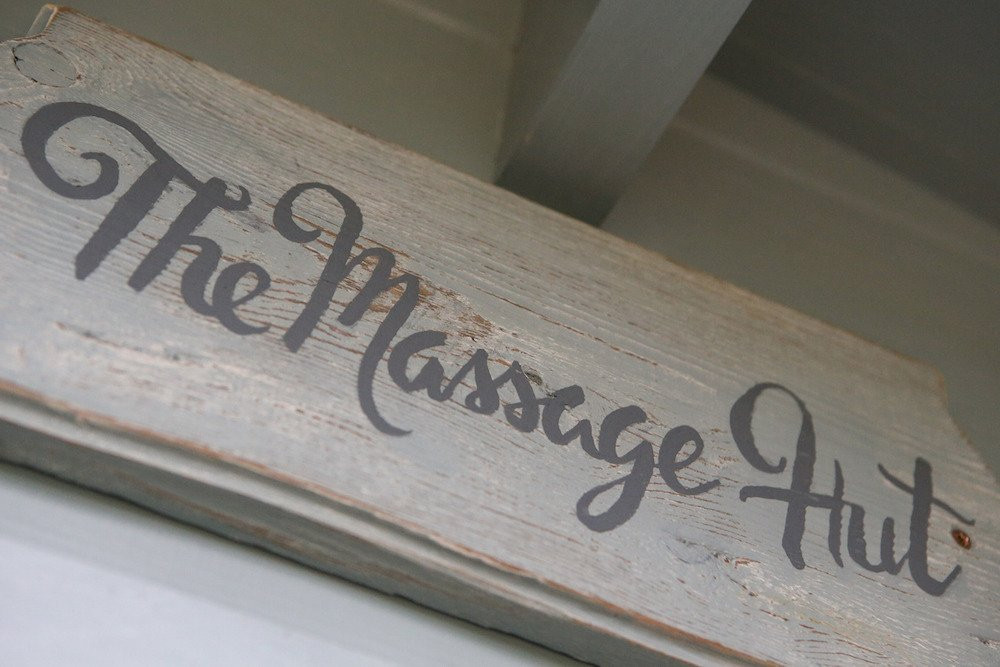 The Massage Hut景点图片