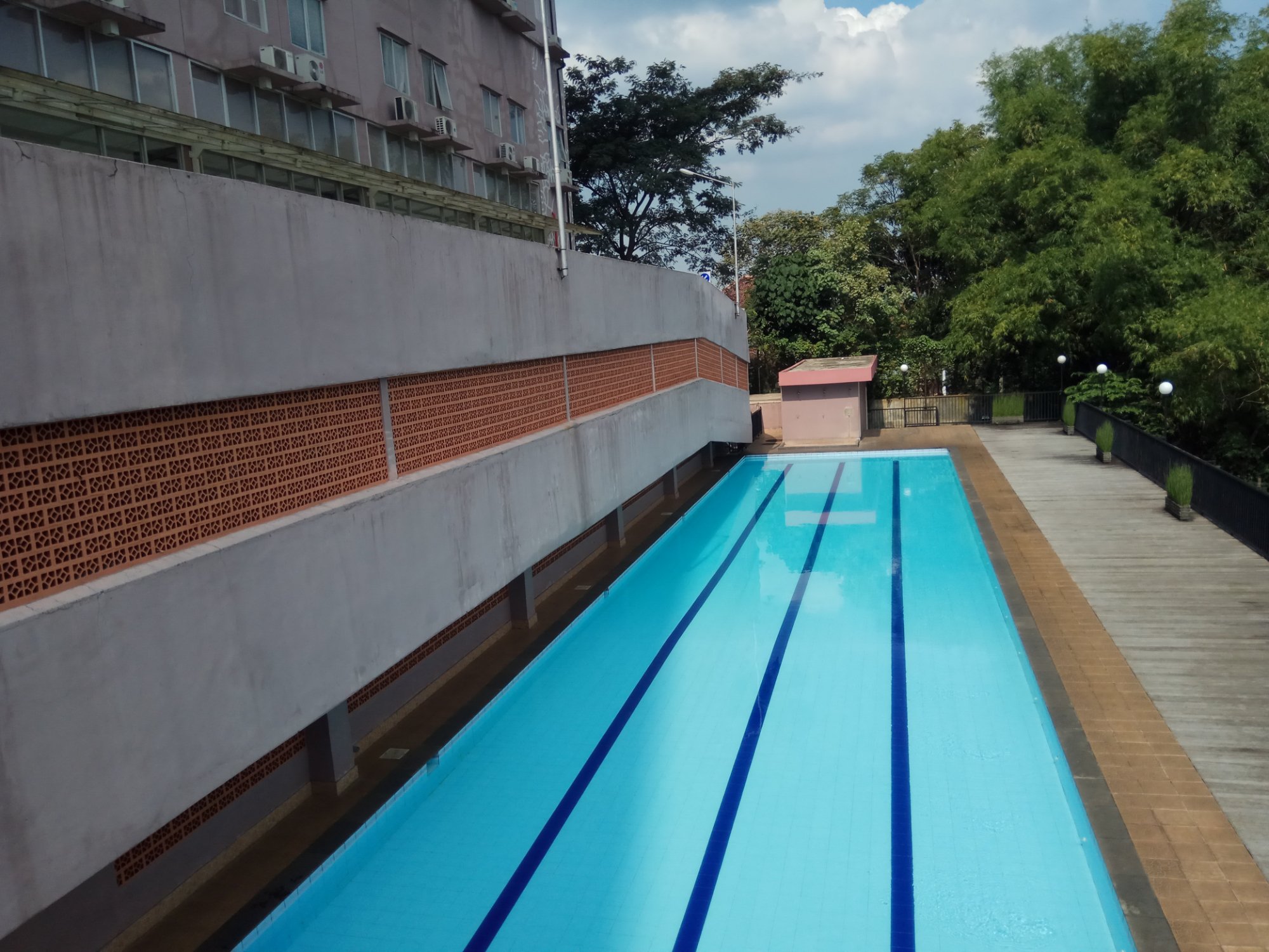 Everyday Smart Hotel Malang-泳池