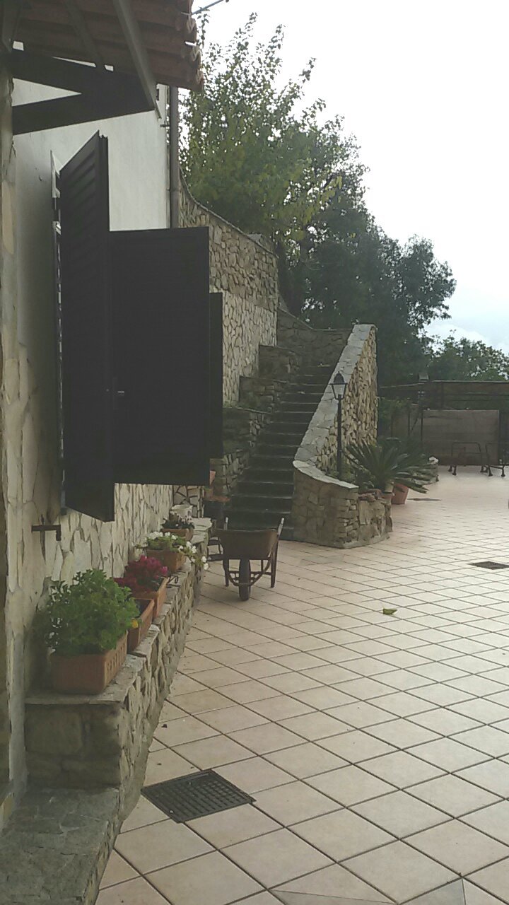 La vecchia fattoria-官方