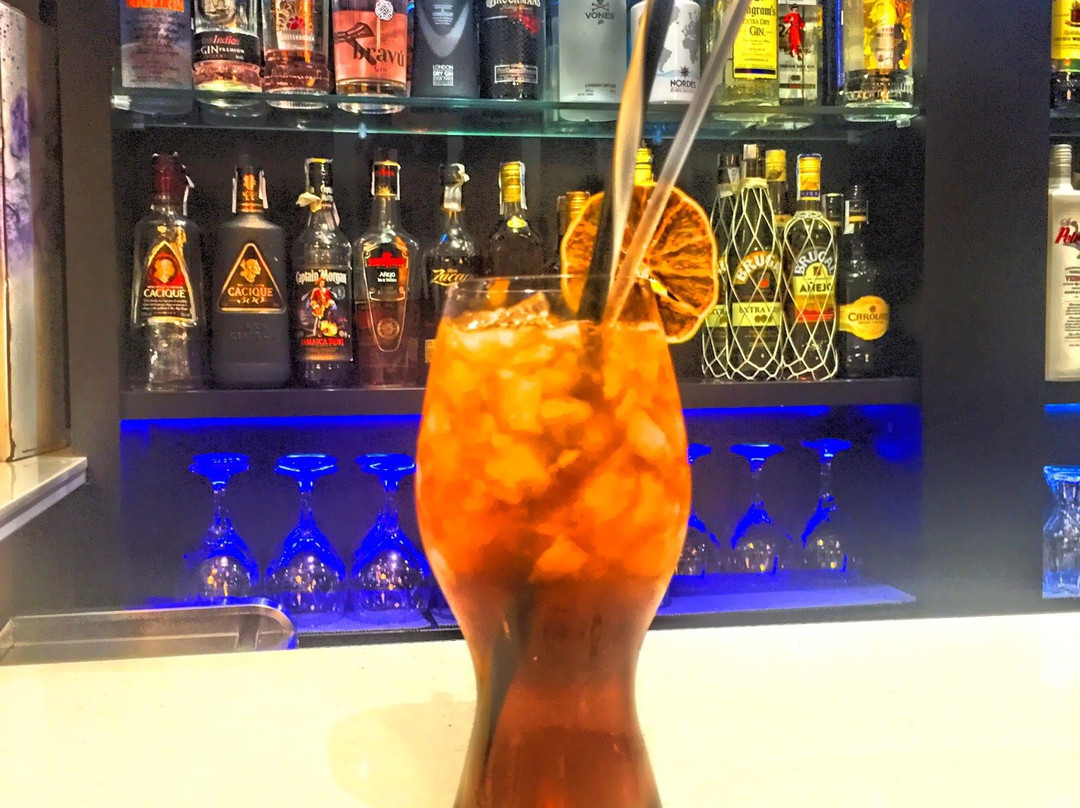 80/20 Cafe & Cocktail Bar景点图片