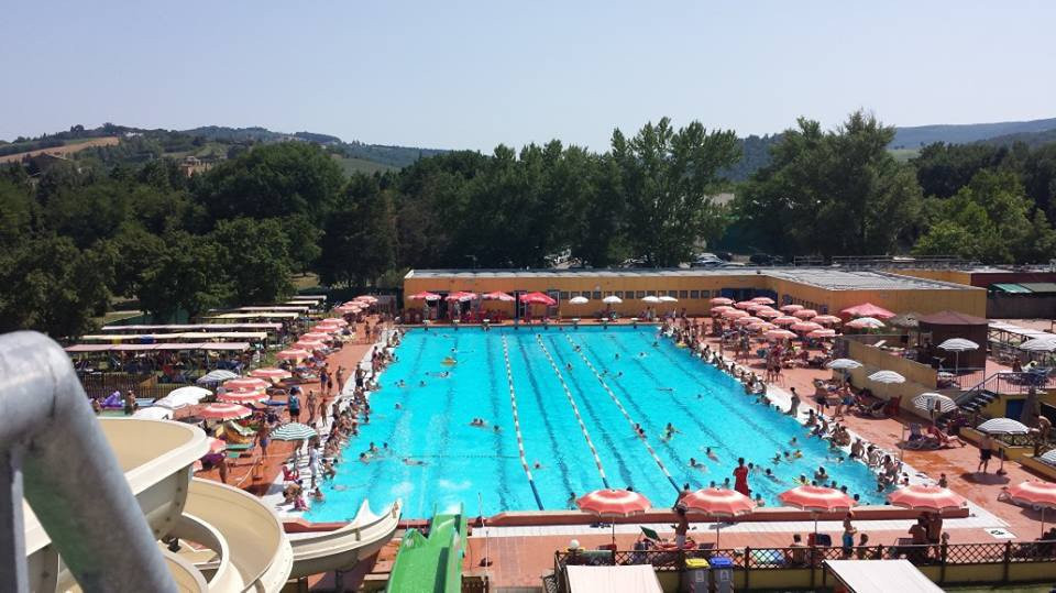 Nuoto Todi Acquapark-托迪必去景点